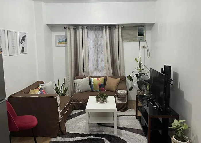 Convenient 2-bedroom Unit In The Metro 마닐라